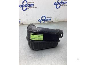 Gebruikte Luchtfilterhuis Mini Mini (R56) 1.6 16V Cooper Prijs € 35,00 Margeregeling aangeboden door Gebr Opdam B.V.