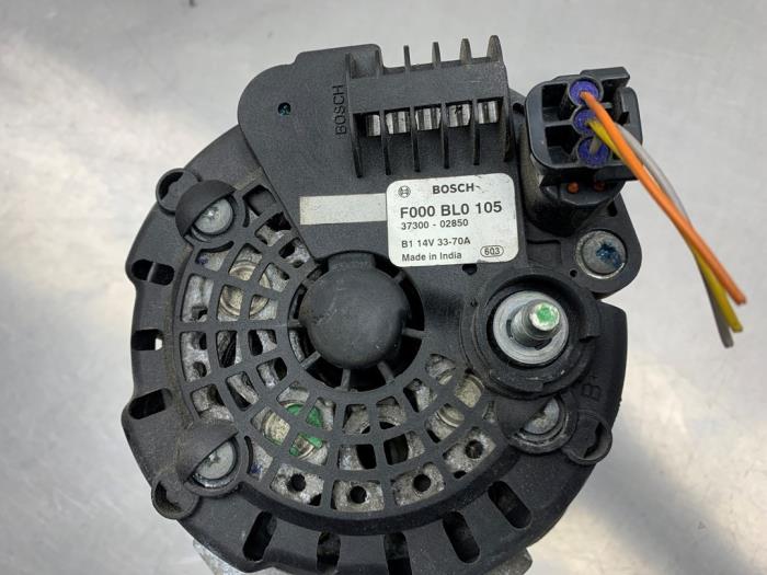 Dynamo van een Hyundai i10 (F5) 1.1i 12V 2012