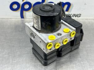 Gebruikte ABS Pomp Ford Focus 2 C+C 2.0 16V Prijs € 125,00 Margeregeling aangeboden door Gebr Opdam B.V.