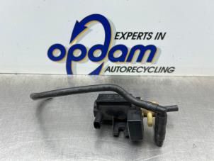 Gebruikte Overdrukklep Turbo Mercedes A (W176) 1.6 A-180 16V Prijs € 35,00 Margeregeling aangeboden door Gebr Opdam B.V.