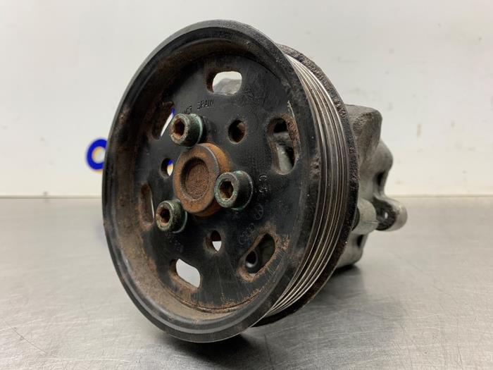 Gebruikte Servopomp Volkswagen Sharan (7M8/M9/M6) 2.8 V6 24V Prijs € 50,00 Margeregeling aangeboden door Gebr Opdam B.V.