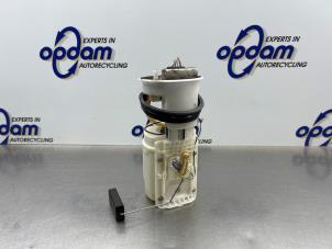 Gebruikte Benzinepomp Volkswagen Sharan (7M8/M9/M6) 2.8 V6 24V Prijs € 60,00 Margeregeling aangeboden door Gebr Opdam B.V.