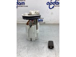 Gebruikte Benzinepomp Ford B-Max (JK8) 1.0 EcoBoost 12V 100 Prijs € 50,00 Margeregeling aangeboden door Gebr Opdam B.V.