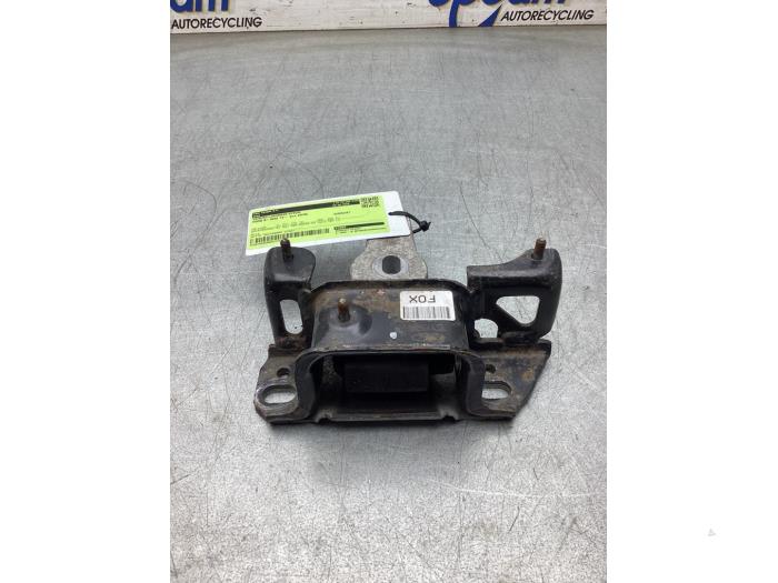 Gebruikte Versnellingsbak Steun Ford B-Max (JK8) 1.0 EcoBoost 12V 100 Prijs € 30,00 Margeregeling aangeboden door Gebr Opdam B.V.