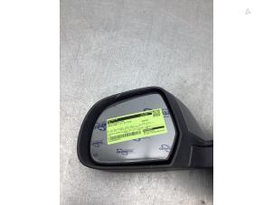 Gebruikte Spiegel Buiten links Dacia Lodgy (JS) 1.5 dCi FAP Prijs € 60,00 Margeregeling aangeboden door Gebr Opdam B.V.