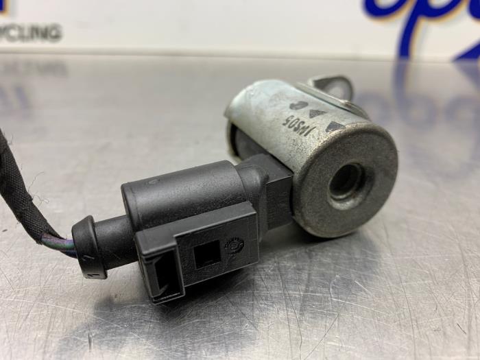 Gebruikte Nokkenas Sensor Volkswagen Golf VI (5K1) 1.4 TSI 122 16V Prijs € 50,00 Margeregeling aangeboden door Gebr Opdam B.V.