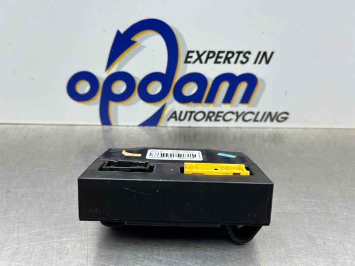 Gebruikte Koeling Module Citroen C4 Picasso (UD/UE/UF) 2.0 16V Autom. Prijs € 35,00 Margeregeling aangeboden door Gebr Opdam B.V.