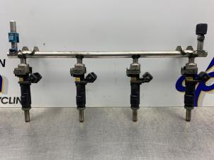 Gebruikte Injector brug Opel Zafira (M75) 1.8 16V Ecotec Prijs € 70,00 Margeregeling aangeboden door Gebr Opdam B.V.