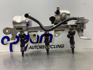 Gebruikte Injector brug Renault Captur (2R) 0.9 Energy TCE 12V Prijs € 125,00 Margeregeling aangeboden door Gebr Opdam B.V.