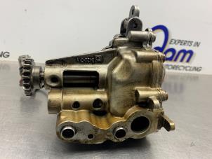 Gebruikte Oliepomp Renault Captur (2R) 0.9 Energy TCE 12V Prijs € 40,00 Margeregeling aangeboden door Gebr Opdam B.V.