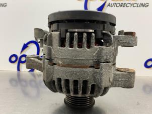 Gebruikte Dynamo Toyota Yaris II (P9) 1.3 16V VVT-i Prijs € 125,00 Margeregeling aangeboden door Gebr Opdam B.V.