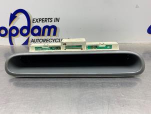 Gebruikte Display Interieur Renault Twingo (C06) 1.2 Prijs € 40,00 Margeregeling aangeboden door Gebr Opdam B.V.