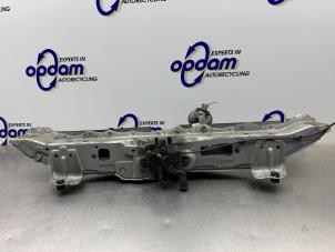 Gebruikte Slotplaat voor Toyota Yaris II (P9) 1.3 16V VVT-i Prijs € 75,00 Margeregeling aangeboden door Gebr Opdam B.V.