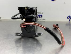 Gebruikte Luchtpomp (Vering) Audi A6 Allroad Quattro (C6) 4.2 V8 40V FSI Prijs op aanvraag aangeboden door Gebr Opdam B.V.