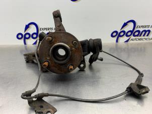 Gebruikte Asschenkel links-voor Toyota Corolla (E12) 1.4 16V VVT-i Prijs € 50,00 Margeregeling aangeboden door Gebr Opdam B.V.