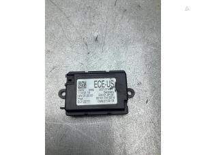 Gebruikte Telefoon interface BMW 3 serie Touring (F31) 330d xDrive 3.0 24V Prijs € 70,00 Margeregeling aangeboden door Gebr Opdam B.V.