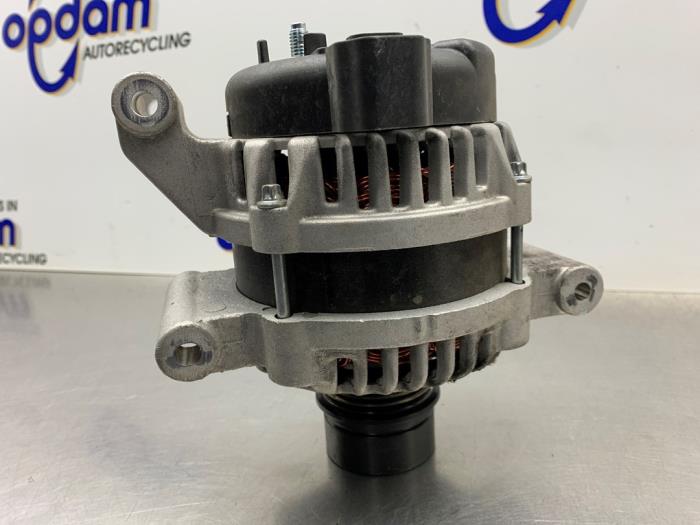 Dynamo van een Opel Karl 1.0 12V 2019