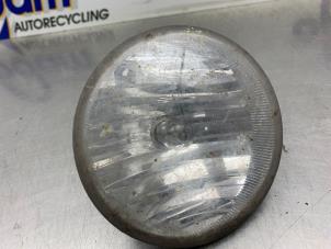 Gebruikte Mistlamp rechts-voor Opel Karl 1.0 12V Prijs € 25,00 Margeregeling aangeboden door Gebr Opdam B.V.