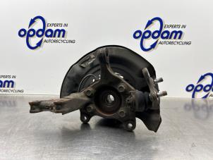 Gebruikte Fusee rechts-voor Toyota Auris Touring Sports (E18) 1.2 T 16V Prijs € 65,00 Margeregeling aangeboden door Gebr Opdam B.V.