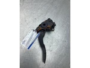 Gebruikte Gaspedaalpositie Sensor Renault Kadjar (RFEH) 1.2 Energy TCE 130 Prijs € 30,00 Margeregeling aangeboden door Gebr Opdam B.V.