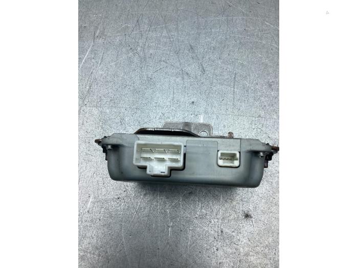 Computer Body Control van een Renault Kadjar (RFEH) 1.2 Energy TCE 130 2016