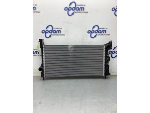 Gebruikte Radiateur Volvo V60 II (ZW) 2.0 D3 16V Prijs € 180,00 Margeregeling aangeboden door Gebr Opdam B.V.