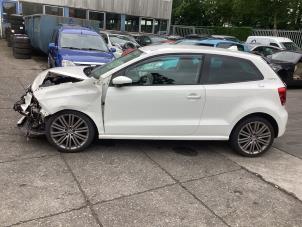 Gebruikte Wielophanging links-voor Volkswagen Polo V (6R) 1.2 TSI Prijs op aanvraag aangeboden door Gebr Opdam B.V.
