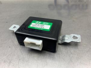 Gebruikte PDC Module Kia Cee'd (EDB5) 1.4 CVVT 16V Prijs € 70,00 Margeregeling aangeboden door Gebr Opdam B.V.