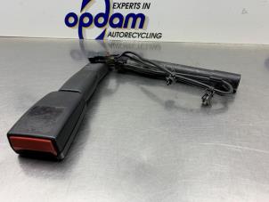 Gebruikte Veiligheidsgordel Insteek rechts-voor BMW 1 serie (E87/87N) 116i 1.6 16V Prijs € 50,00 Margeregeling aangeboden door Gebr Opdam B.V.