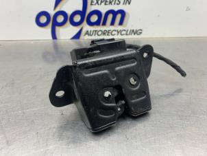 Gebruikte Slotmechaniek Achterklep Kia Cee'd (EDB5) 1.4 CVVT 16V Prijs € 50,00 Margeregeling aangeboden door Gebr Opdam B.V.