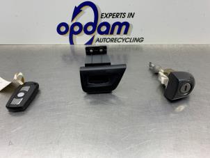 Gebruikte Kontaktslot + Sleutel BMW 1 serie (E87/87N) 116i 1.6 16V Prijs € 50,00 Margeregeling aangeboden door Gebr Opdam B.V.