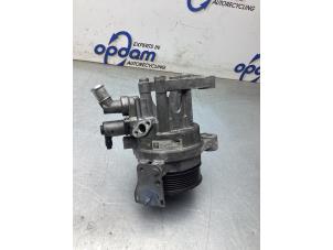 Gebruikte Stuurpomp BMW 6 serie (F12) 650i V8 32V Prijs € 400,00 Margeregeling aangeboden door Gebr Opdam B.V.