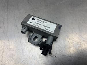 Gebruikte Antenne Versterker BMW Z4 Roadster (E85) 3.0 24V Prijs € 20,00 Margeregeling aangeboden door Gebr Opdam B.V.