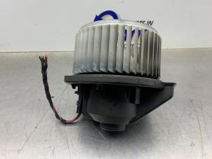 Gebruikte Blower BMW Z4 Roadster (E85) 3.0 24V Prijs € 75,00 Margeregeling aangeboden door Gebr Opdam B.V.