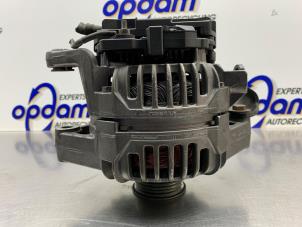 Gebruikte Dynamo Opel Astra G (F08/48) 1.6 16V Prijs € 65,00 Margeregeling aangeboden door Gebr Opdam B.V.