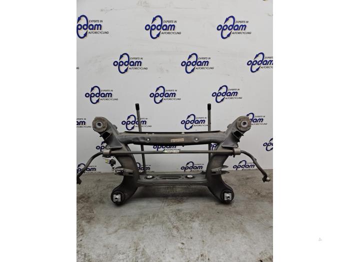 Gebruikte Subframe Mercedes C (R205) C-180 1.6 16V Prijs € 175,00 Margeregeling aangeboden door Gebr Opdam B.V.
