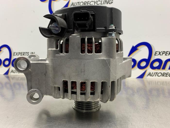 Gebruikte Alternator Ford Focus 1 1.4 16V Prijs € 75,00 Margeregeling aangeboden door Gebr Opdam B.V.
