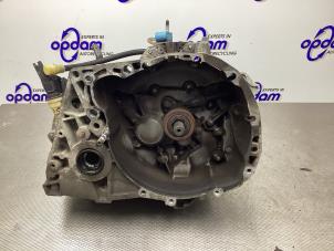 Gebruikte Versnellingsbak Dacia Logan MCV (KS) 1.6 16V Flexifuel Prijs € 450,00 Margeregeling aangeboden door Gebr Opdam B.V.