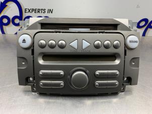 Gebruikte Radio CD Speler Daihatsu Sirion 2 (M3) 1.3 16V DVVT Prijs € 100,00 Margeregeling aangeboden door Gebr Opdam B.V.