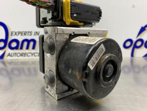 Gebruikte ABS Pomp Peugeot 207/207+ (WA/WC/WM) 1.4 16V VTi Prijs € 150,00 Margeregeling aangeboden door Gebr Opdam B.V.