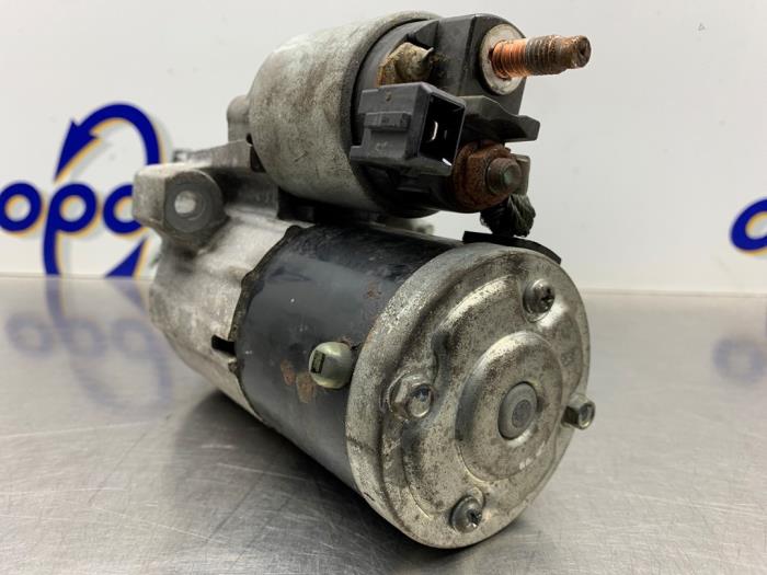 Gebruikte Startmotor Peugeot 207/207+ (WA/WC/WM) 1.4 16V VTi Prijs € 30,00 Margeregeling aangeboden door Gebr Opdam B.V.