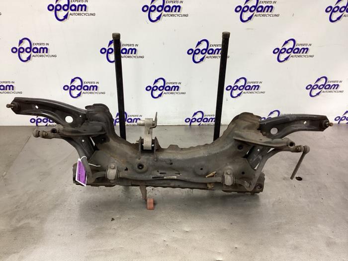 Gebruikte Subframe Ford Fiesta 6 (JA8) 1.25 16V Prijs € 75,00 Margeregeling aangeboden door Gebr Opdam B.V.