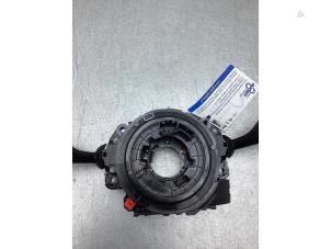 Gebruikte Combischakelaar Stuurkolom BMW X5 (G05) xDrive 45 e iPerformance 3.0 24V Prijs € 250,00 Margeregeling aangeboden door Gebr Opdam B.V.