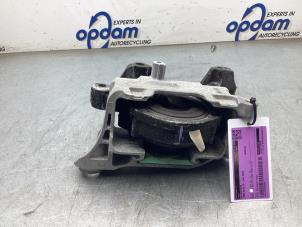 Gebruikte Motorrubber Ford Kuga III (DFK) 2.5 PHEV 16V Prijs € 100,00 Margeregeling aangeboden door Gebr Opdam B.V.