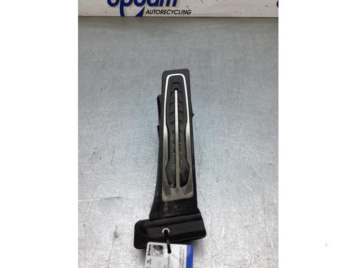 Gaspedaalpositie Sensor van een BMW X5 (G05) xDrive 45 e iPerformance 3.0 24V 2023