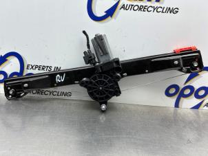 Gebruikte Raammechaniek 4Deurs rechts-voor Fiat Punto Evo (199) 1.3 JTD Multijet 85 16V Euro 5 Prijs € 50,00 Margeregeling aangeboden door Gebr Opdam B.V.