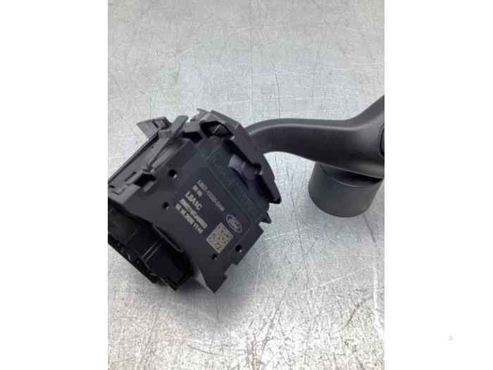 Richtingaanwijzer Schakelaar van een Ford Kuga III (DFK) 2.5 PHEV 16V 2022