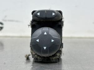 Gebruikte Spiegel Schakelaar Ford Ka II 1.2 Prijs € 25,00 Margeregeling aangeboden door Gebr Opdam B.V.