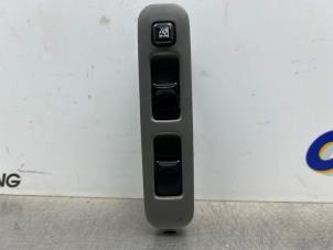 Gebruikte Raam schakelaar elektrisch Suzuki Alto (RF410) 1.1 16V Prijs € 50,00 Margeregeling aangeboden door Gebr Opdam B.V.