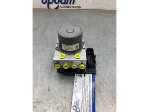 Gebruikte ABS Pomp Opel Karl 1.0 12V Prijs € 100,00 Margeregeling aangeboden door Gebr Opdam B.V.